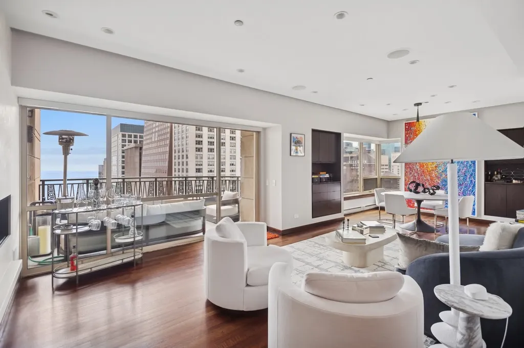 800 North Michigan Avenue Chicago IL 60611