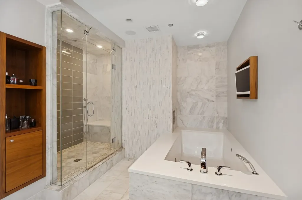 800 North Michigan Avenue Chicago IL 60611
