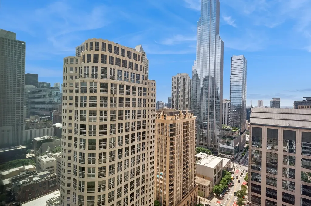 800 North Michigan Avenue Chicago IL 60611