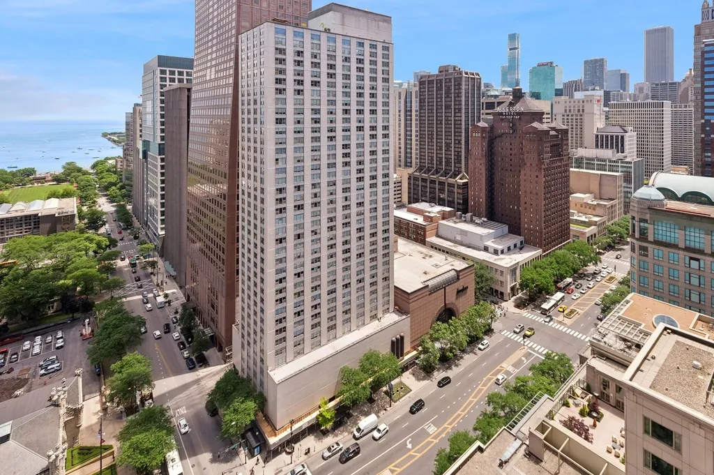 800 North Michigan Avenue Chicago IL 60611