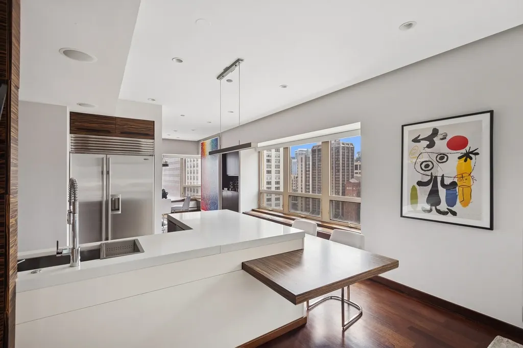 800 North Michigan Avenue Chicago IL 60611