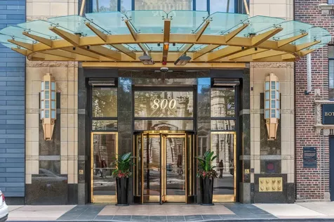 800 North Michigan Avenue Chicago IL 60611