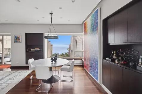 800 North Michigan Avenue Chicago IL 60611
