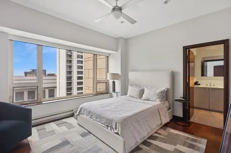 800 North Michigan Avenue Chicago IL 60611
