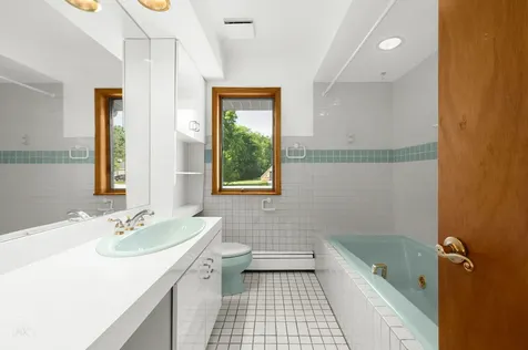 16W721 Red Oak Street Bensenville IL 60106