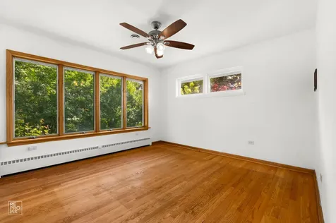 16W721 Red Oak Street Bensenville IL 60106