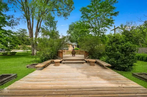 16W721 Red Oak Street Bensenville IL 60106