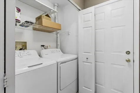 2010 Orchard Lane Carpentersville IL 60110