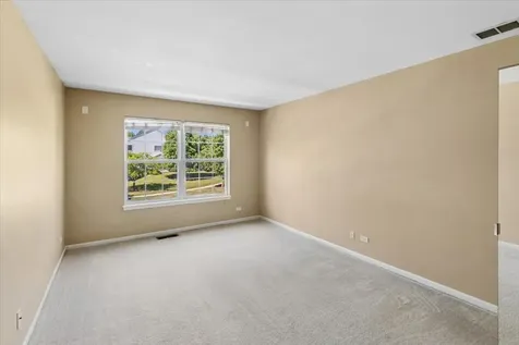 2010 Orchard Lane Carpentersville IL 60110