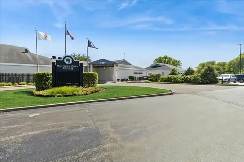 2010 Orchard Lane Carpentersville IL 60110