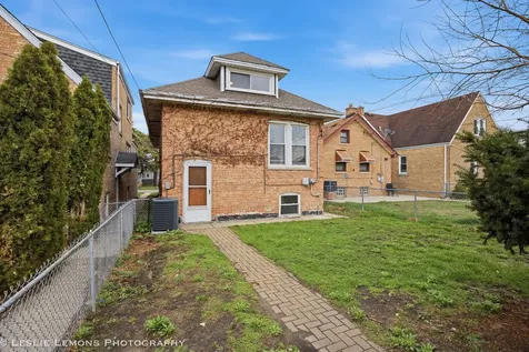 3820 Wesley Avenue Berwyn IL 60402