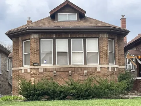 8322 South Aberdeen Street Chicago IL 60620