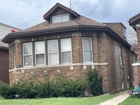 8322 South Aberdeen Street Chicago IL 60620
