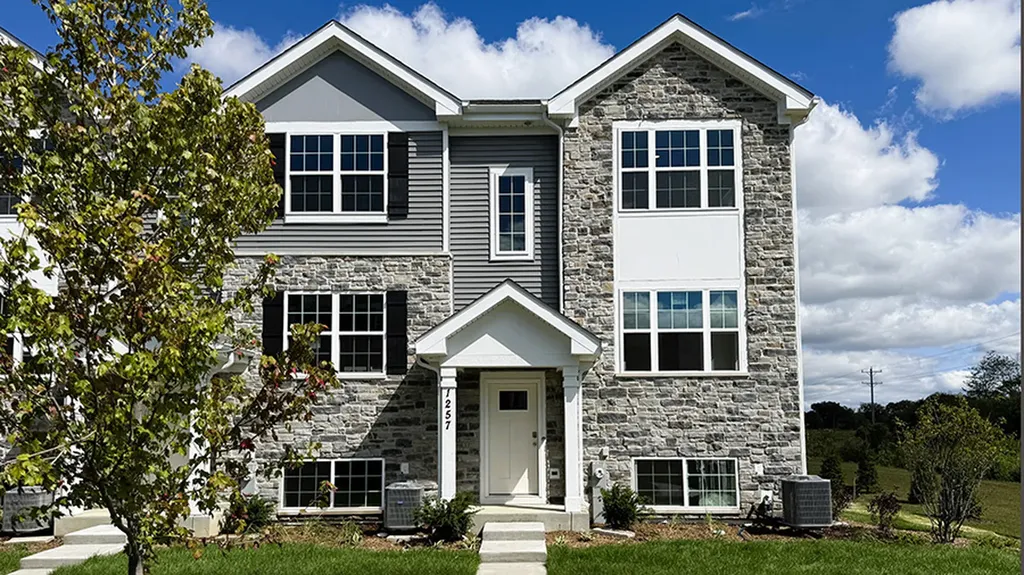 1295 Foxglove Drive Bartlett IL 60103