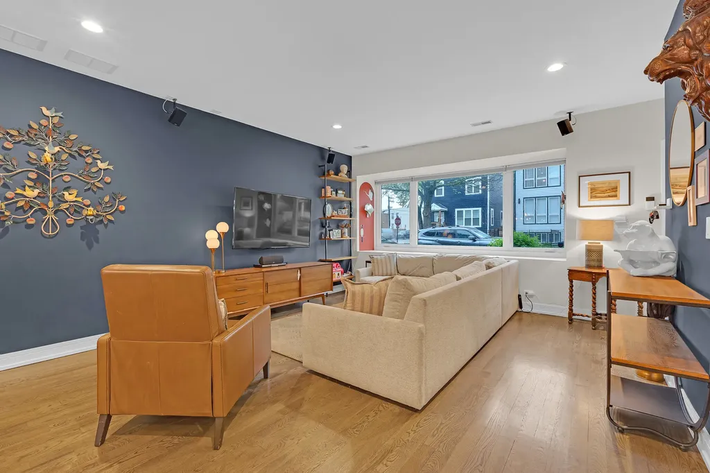 3573 West Wabansia Avenue Chicago IL 60647