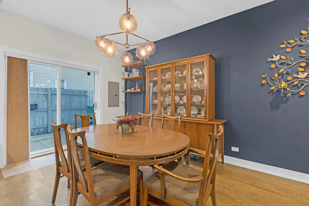 3573 West Wabansia Avenue Chicago IL 60647
