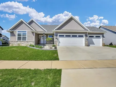 1709 Littlefield Lane Mahomet IL 61853