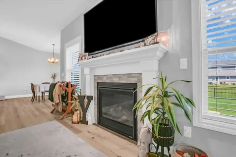 1709 Littlefield Lane Mahomet IL 61853