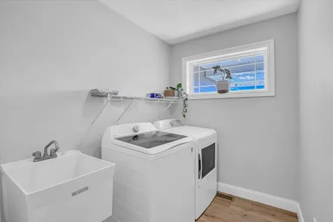 1709 Littlefield Lane Mahomet IL 61853
