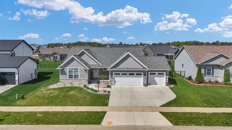 1709 Littlefield Lane Mahomet IL 61853