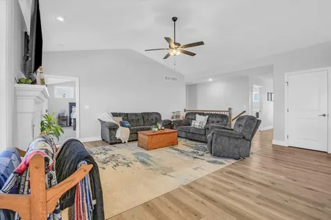 1709 Littlefield Lane Mahomet IL 61853