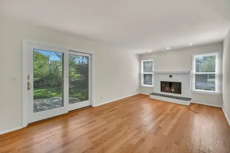 1100 Lockwood Drive Buffalo Grove IL 60089