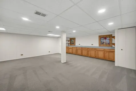 1100 Lockwood Drive Buffalo Grove IL 60089