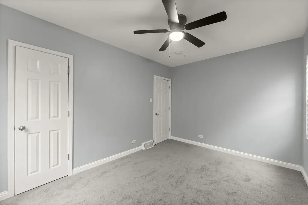 12044 South Perry Avenue Chicago IL 60628