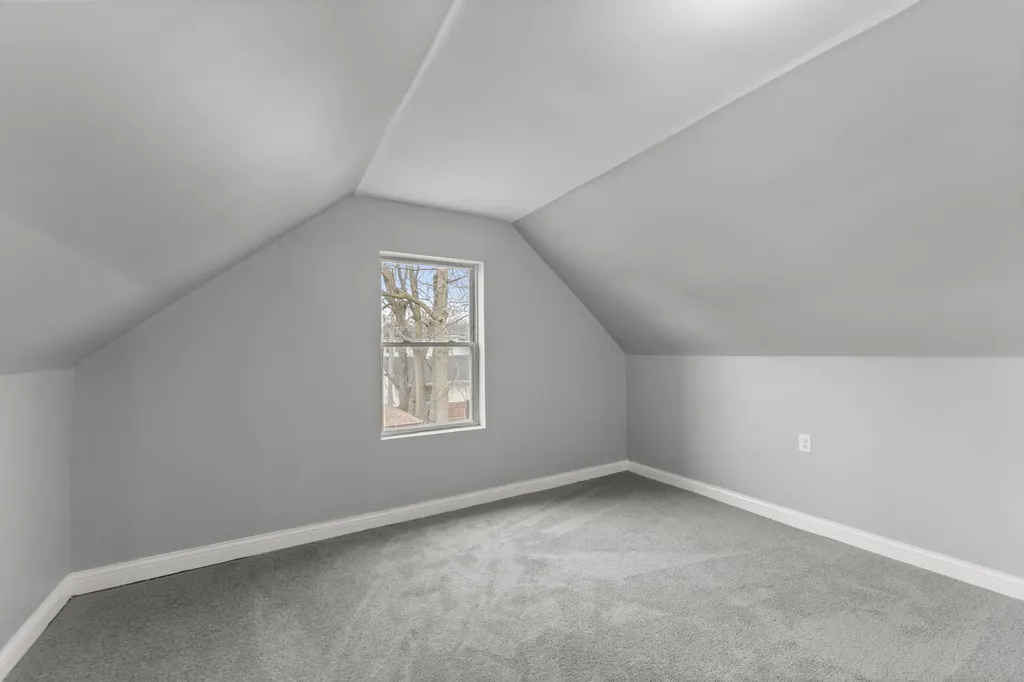 12044 South Perry Avenue Chicago IL 60628
