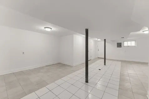 12044 South Perry Avenue Chicago IL 60628