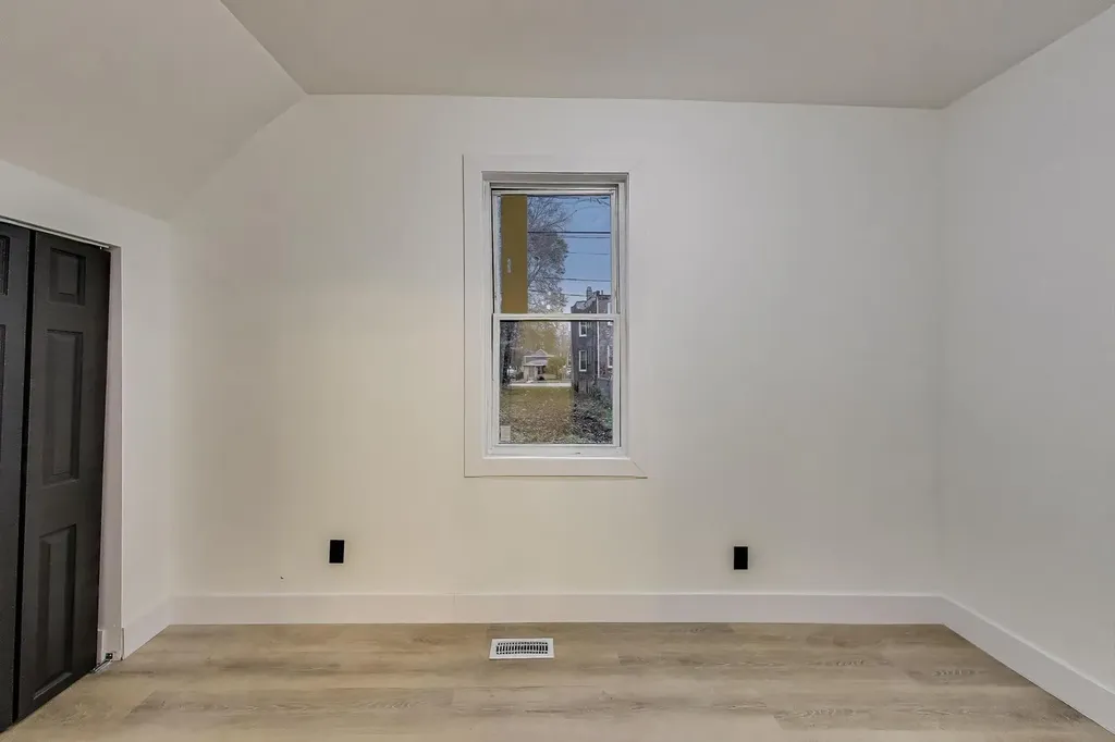 1117 West 57th Street Chicago IL 60621