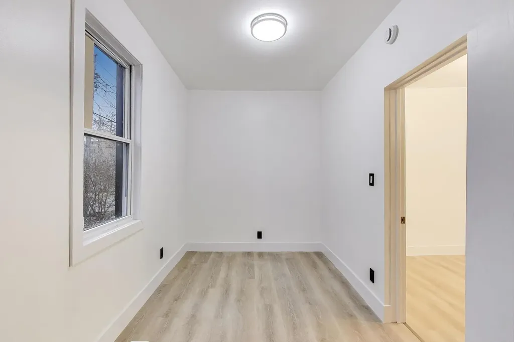 1117 West 57th Street Chicago IL 60621