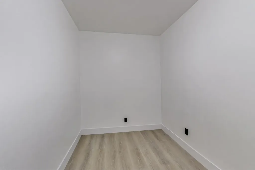 1117 West 57th Street Chicago IL 60621