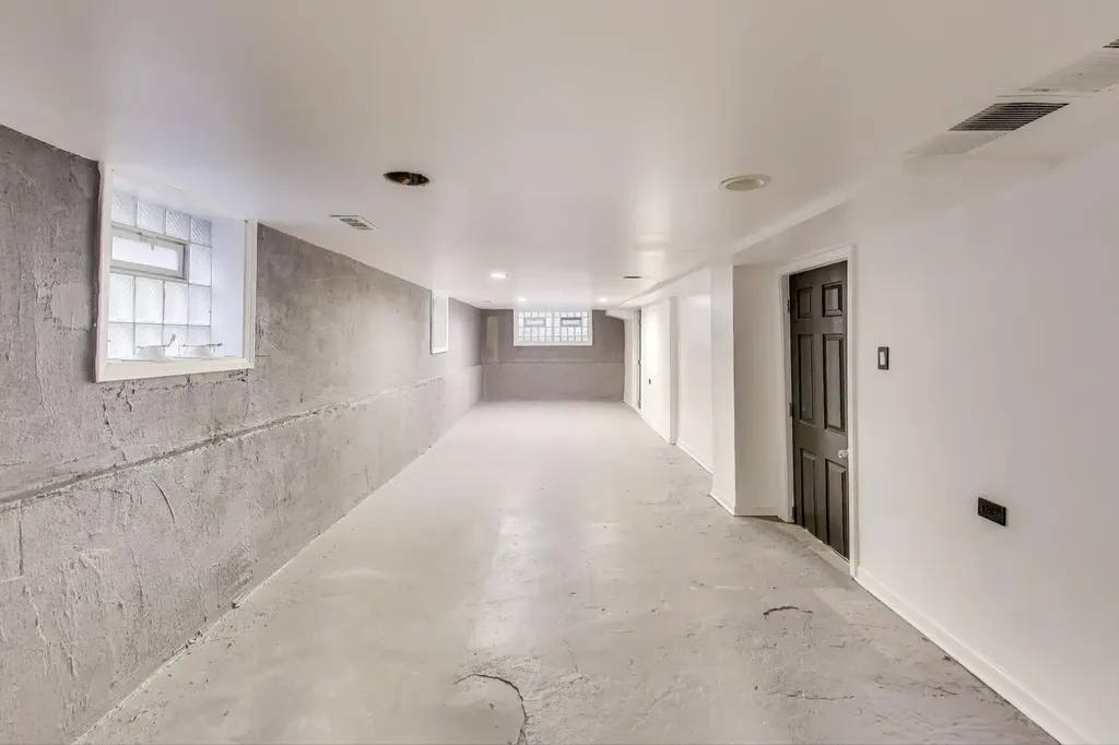 1117 West 57th Street Chicago IL 60621