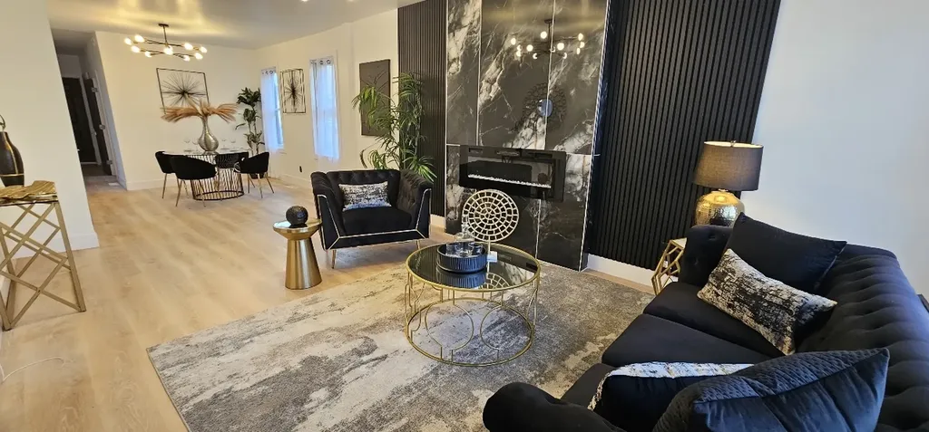 1117 West 57th Street Chicago IL 60621