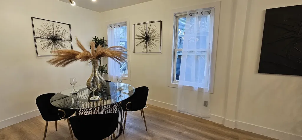 1117 West 57th Street Chicago IL 60621