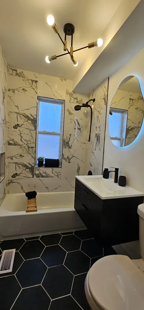 1117 West 57th Street Chicago IL 60621
