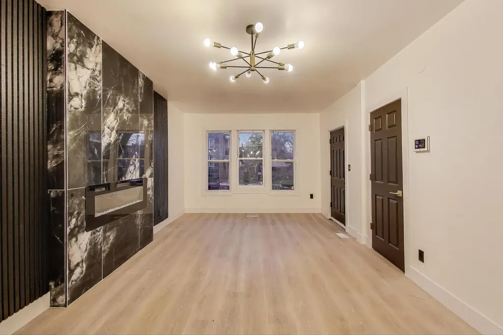1117 West 57th Street Chicago IL 60621