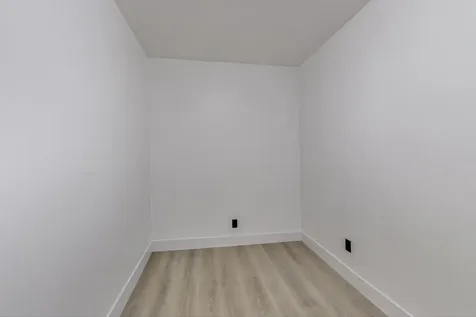1117 West 57th Street Chicago IL 60621