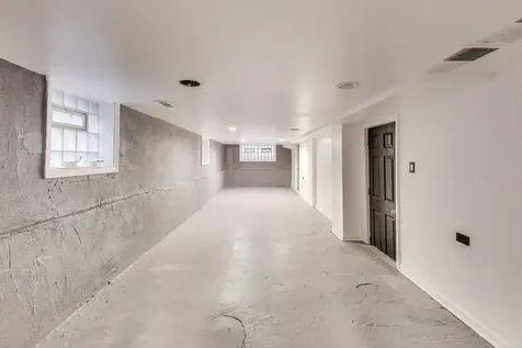1117 West 57th Street Chicago IL 60621