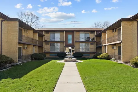 18318 Exchange Avenue Lansing IL 60438