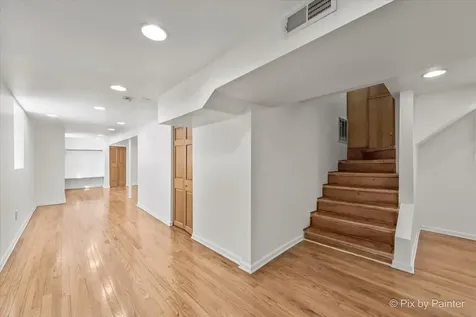 4827 North Harding Avenue Chicago IL 60625