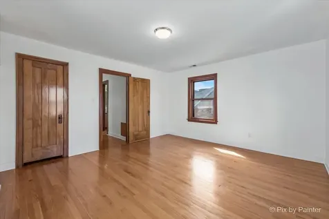 4827 North Harding Avenue Chicago IL 60625