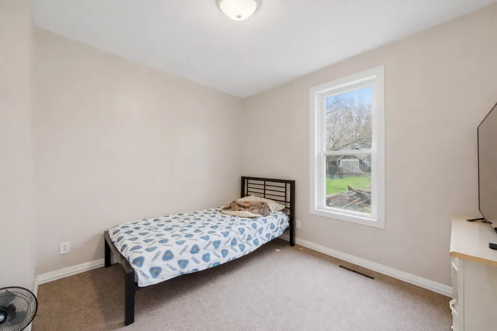 1222 Grove Street Aurora IL 60505