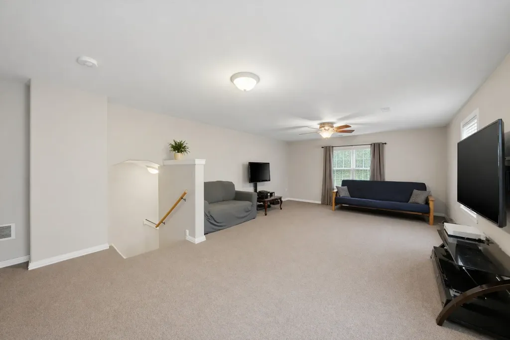 1222 Grove Street Aurora IL 60505