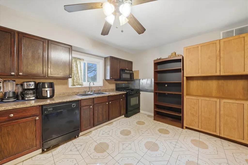1222 Grove Street Aurora IL 60505