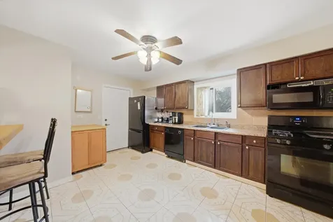 1222 Grove Street Aurora IL 60505