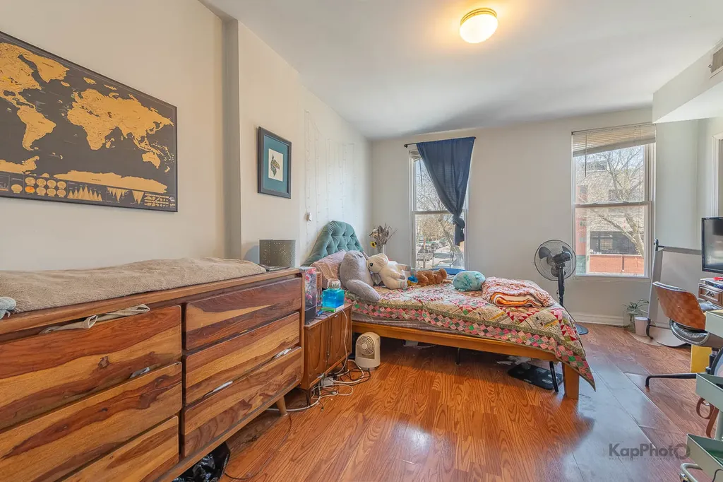 958 North Honore Street Chicago IL 60622