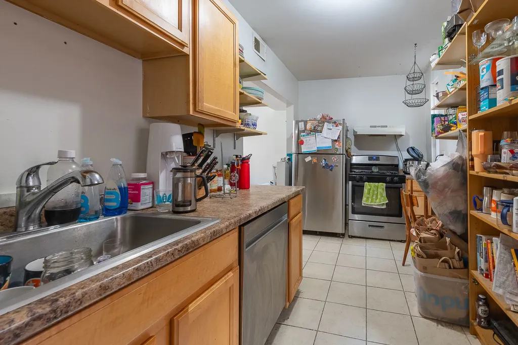 958 North Honore Street Chicago IL 60622