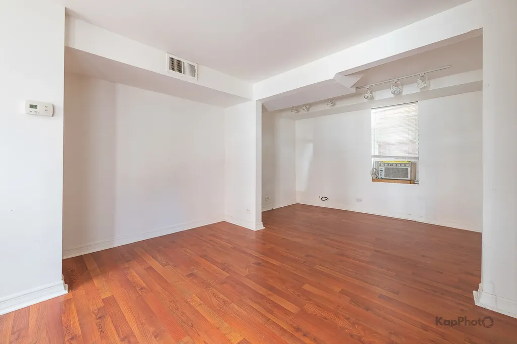 958 North Honore Street Chicago IL 60622